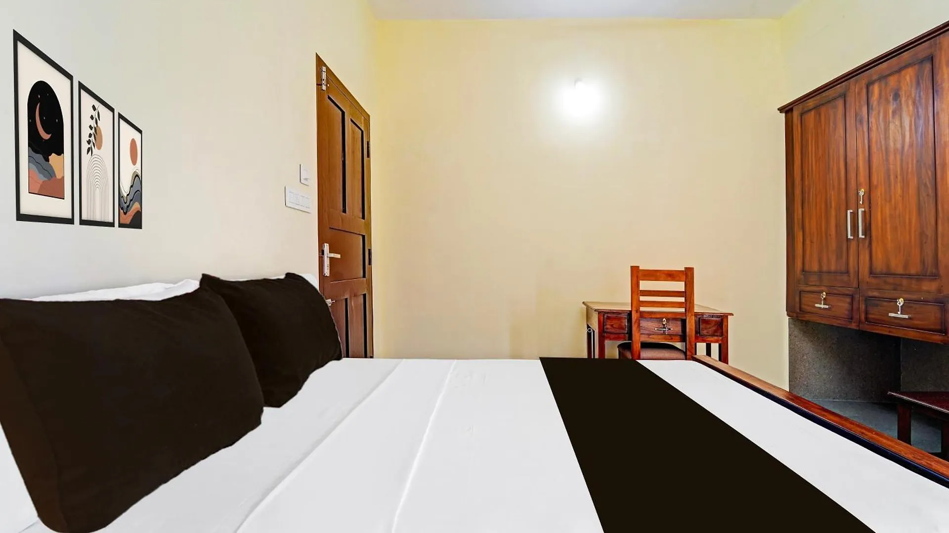 ***  Hotel O Omalloor Temple Formerly Mts Lodge Pathanāmthitta Indie